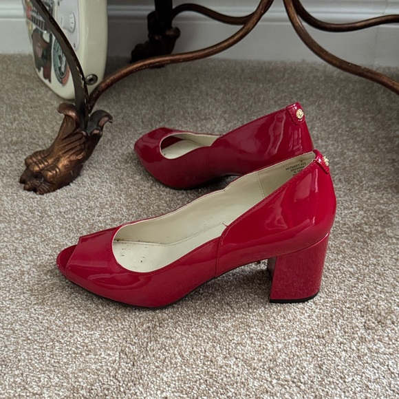Anne Klein Vibrant Red Peep Toe Heels - Picture 2 of 4